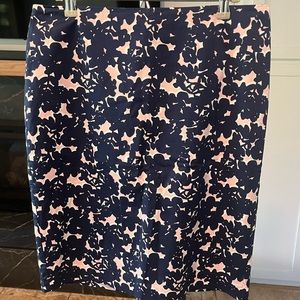 Talbots navy blue pink floral size 12 pencil skirt